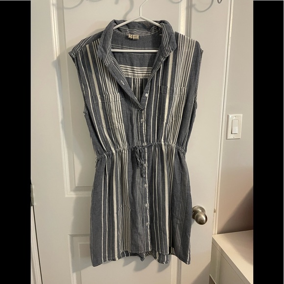 Large Dress - Picture 1 of 1